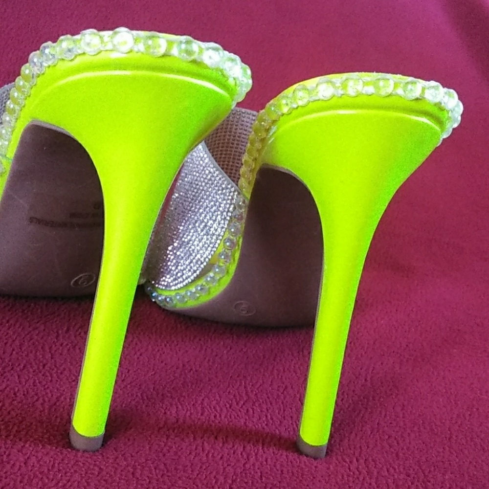 Ladies Shoes - Picture 5 of 8
